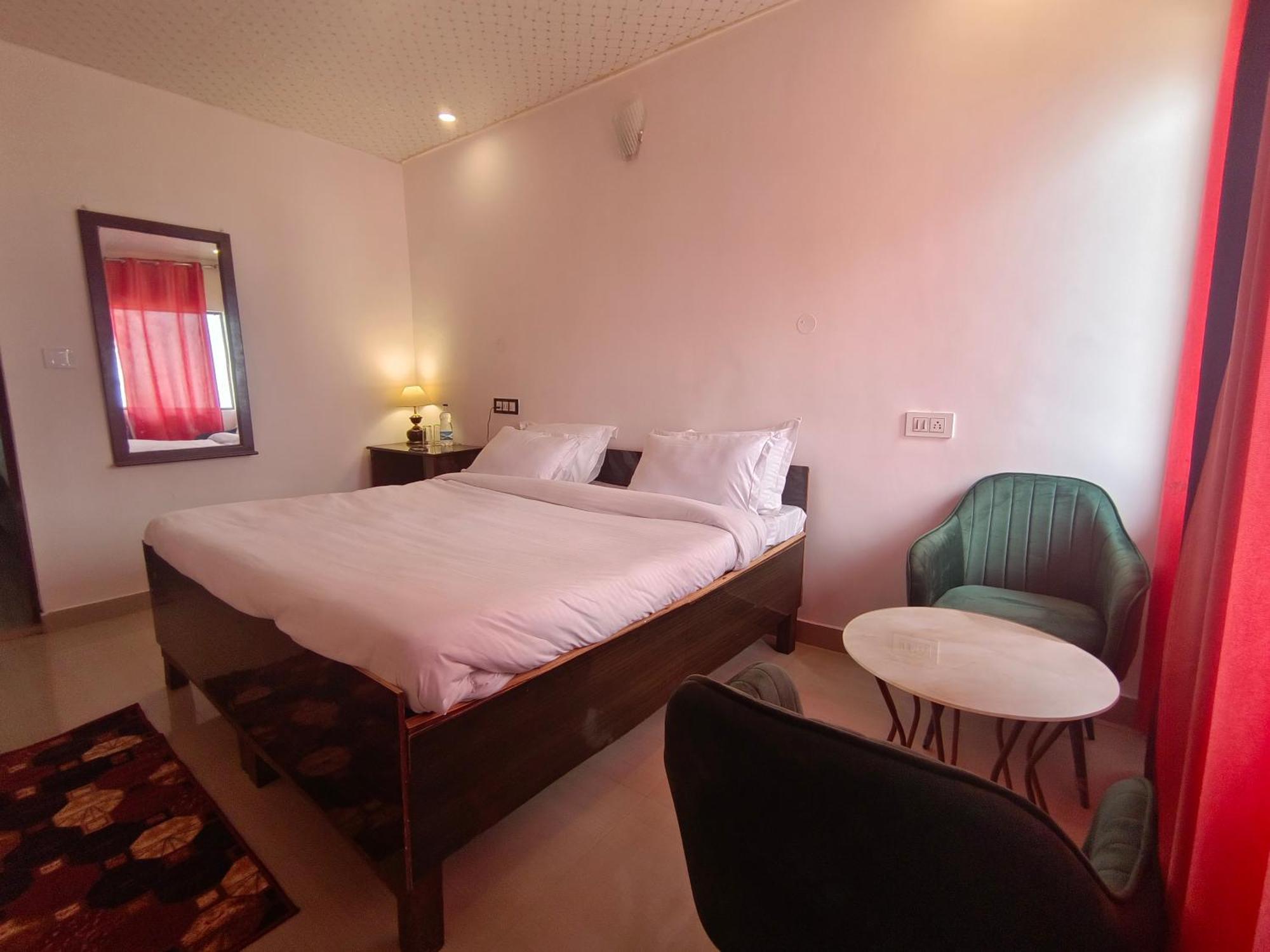 Haut Monde King'S Paradise Resort Kanatal Dış mekan fotoğraf